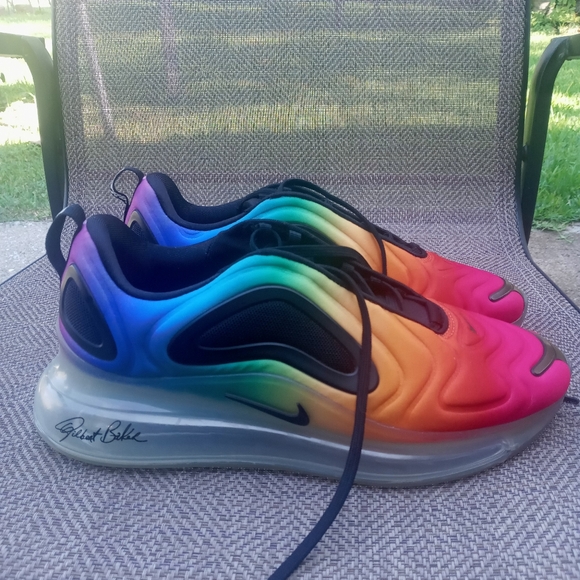 Unisex Nike Air Max 720 Be True Size 7.5 Multicolor Sneakers - Picture 1 of 9
